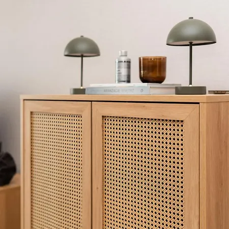 Beige Breeze Daire Rumia