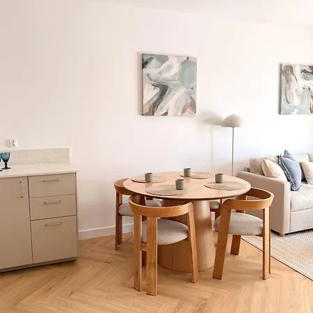 Beige Breeze Daire Rumia